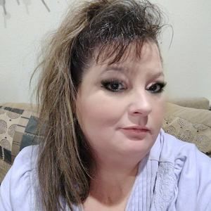 Meet your Posher, Deb